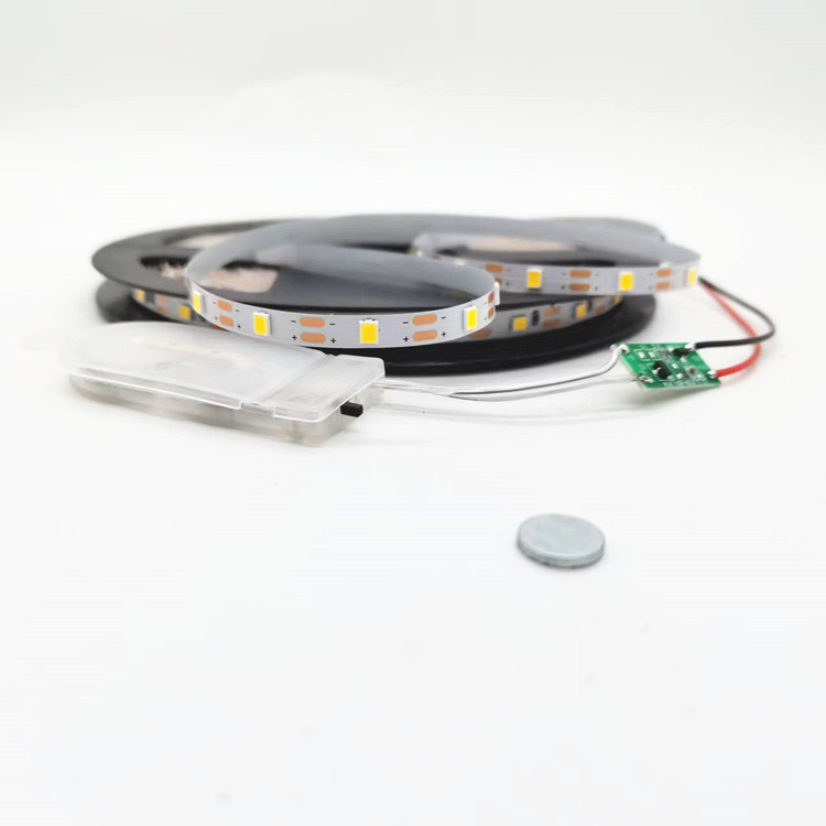 3V マグネトスイッチボタン電池ボックスライト 1 メートルあたり 60 ビーズ 2835 発光工芸品ギフトボックスおもちゃ LED|undefined
