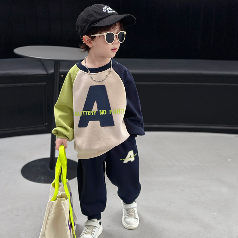 Dětské oblečení Malé a střední děti, ležérní volný módní top s písmeny, módní sada dvou sad_voghion.com