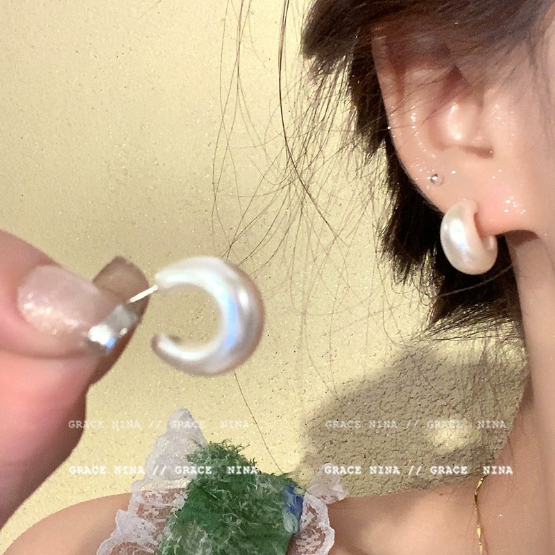 時尚出圈~溫柔風C形珍珠耳環2024年新氣質百搭耳釘女簡約耳飾