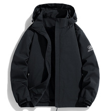 西域骆驼厂家春秋季夹克男潮牌宽松户外连帽上衣冲锋衣男防风休闲