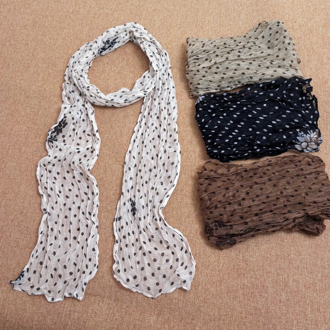 Neck-Protecting Cotton and Linen Scarf, Pleated Korean-Style Floral New Scarf, Silk Scarf for Women, Autumn and Winter Fashion, Versatile and Windproof
