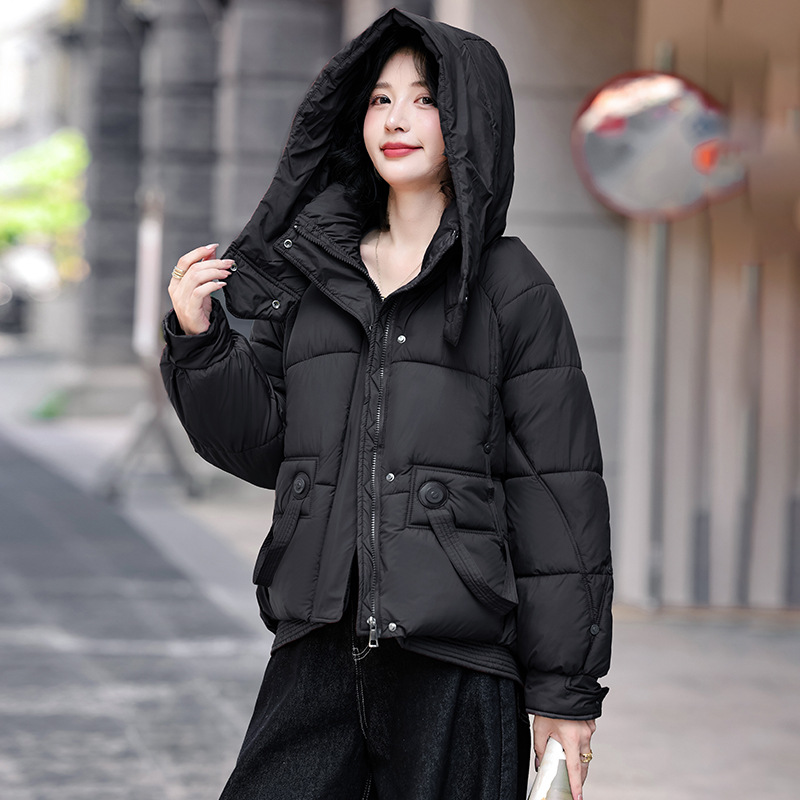 Algodón de mujer coreana encapuchada corta 2025 invierno nuevo hombre pequeño suelto grueso abrigo cálido temperamento de algodón image 3