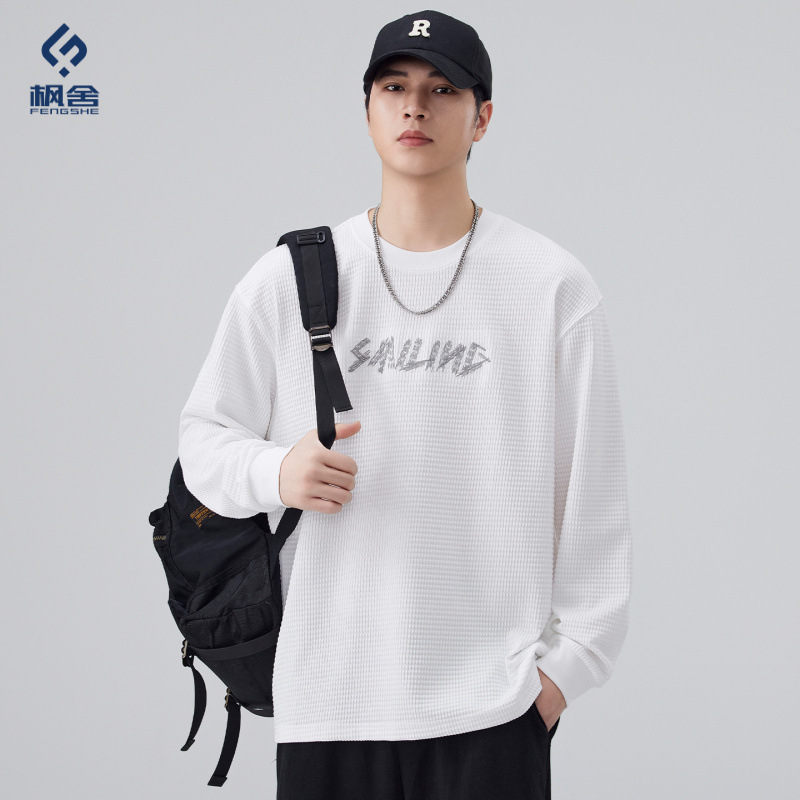 Maple House Men's Clothing / Long-sleeved T-shirt, Japanese retro round neck, loose fit, letter embroidery, versatile casual base layer.