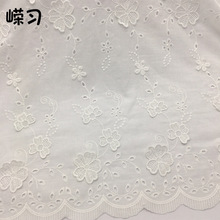 棉布9088双边定位立体绣花面料童装时尚服装面料花朵棉布绣花布