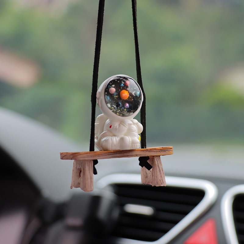 Wholesale a generation of creative astronaut car accessories car hanging car interior pendant car pendant car Crane