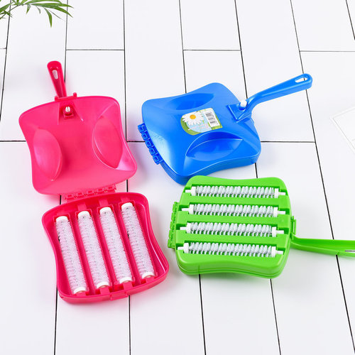 Cross-border bestseller sweeping bed floor carpet cleaning brush multi-function static roller brush sofa pet hair dust removal hair removal brush