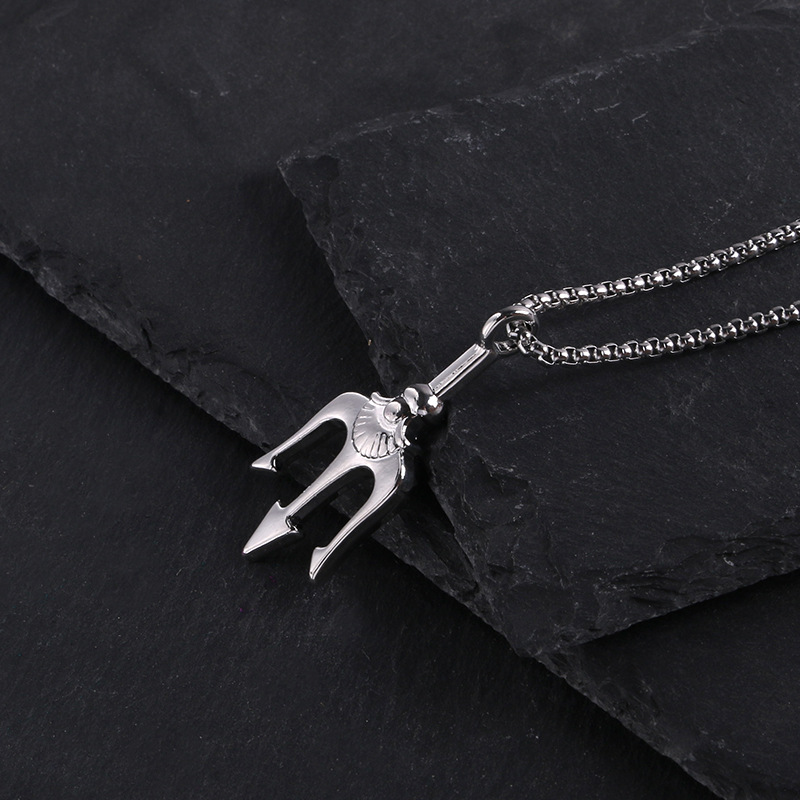 Ins Fashion Internet Celebrity Veelzijdige Sea King Trident Ketting Gepersonaliseerde Hip Hop Harpoen Hanger Man Vrouw Koppels Mode Accessoires_voghion.com