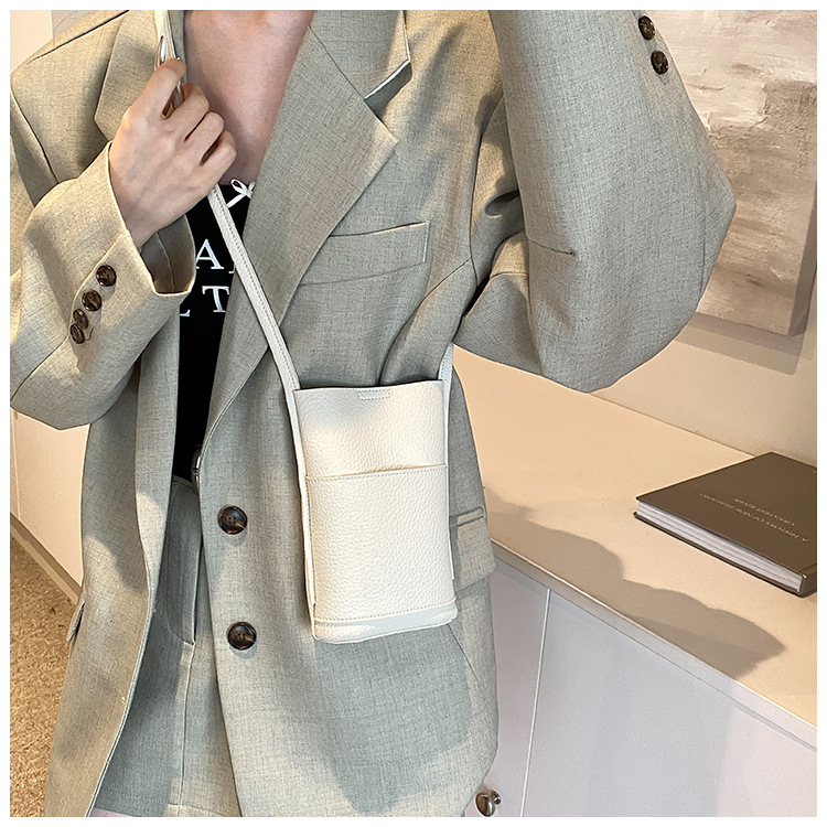 Versione coreana della nuova borsa a tracolla versatile casual per telefono, semplice, alla moda e alla moda, da donna, mini borsa carina_voghion.com