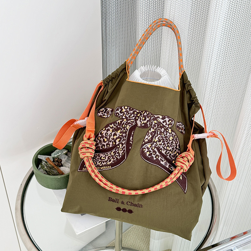 春の新日本刺繍ボールチェーン環境に優しいバッグレディースショッピングクロスボディバッグショルダーキャンバスバッグハンドバッグ|undefined