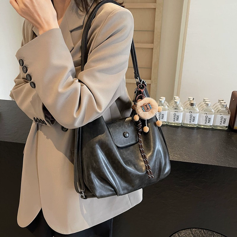 Плечевая сумка, вместительный рюкзак, однорукая сумка