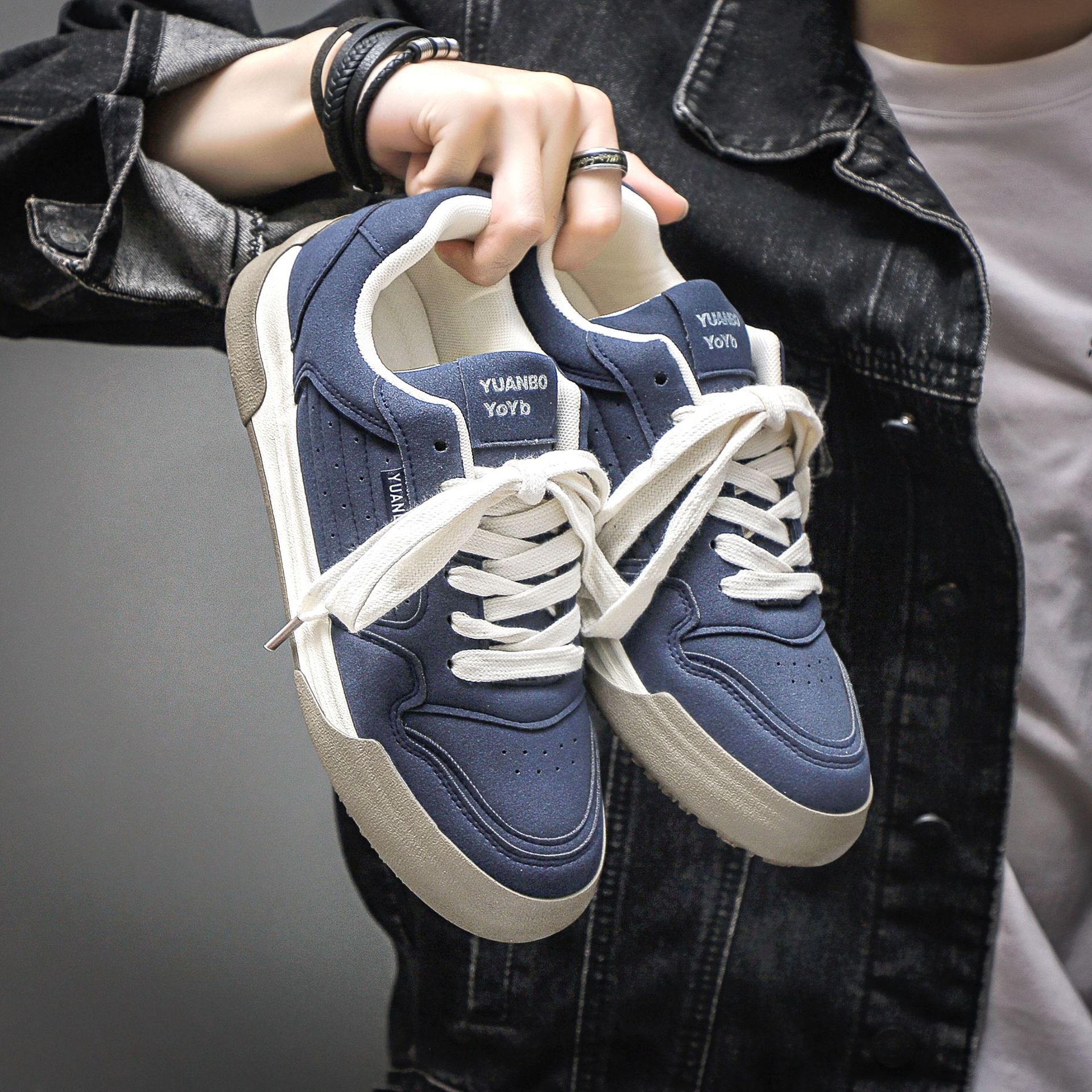 Zapatos de pan para hombres, zapatos de pan para hombres, 2025 nuevos zapatos de primavera y otoño, zapatos deportivos casuales de cuero para hombres, zapatos de skate para hombres