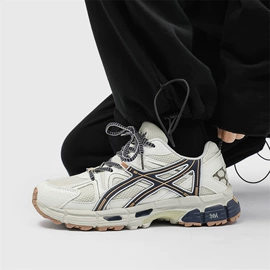 男式一字拖;男式沙滩鞋/洞洞鞋;男式运动单鞋