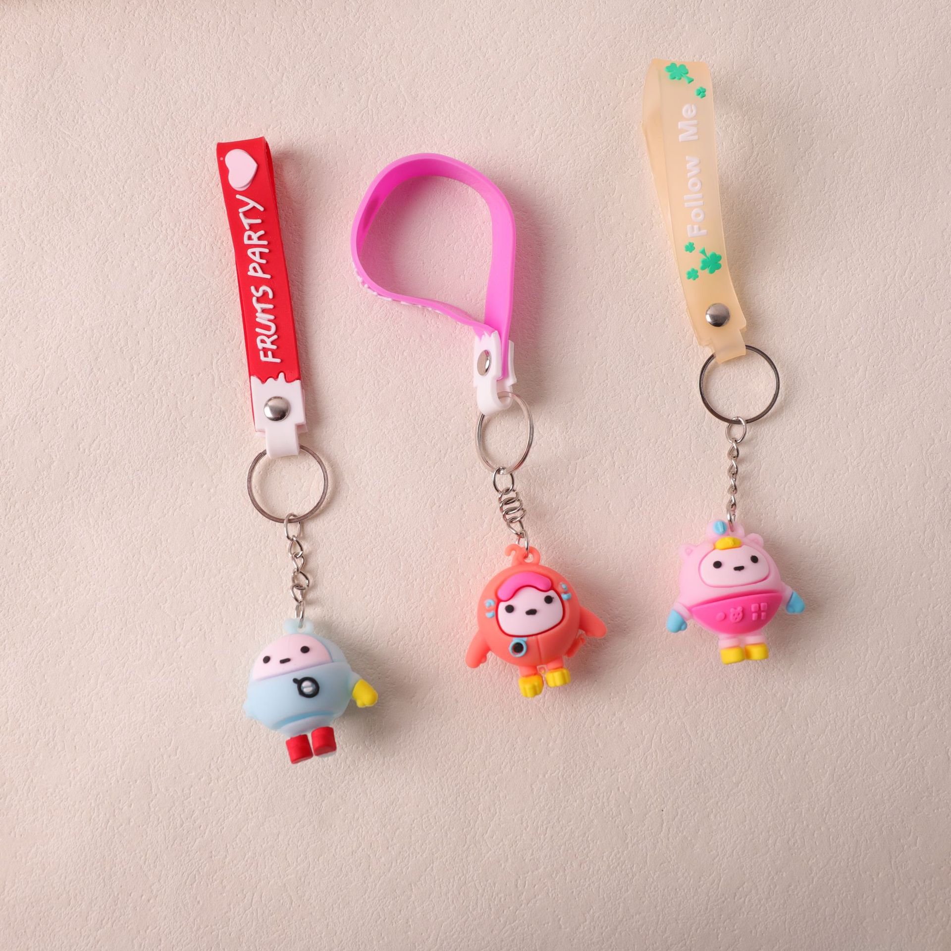 Big Egg Boy Party Keychain Colgante DIY Colgante Mochila Colgante 3D Muñeca de PVC Blanda Regalo
