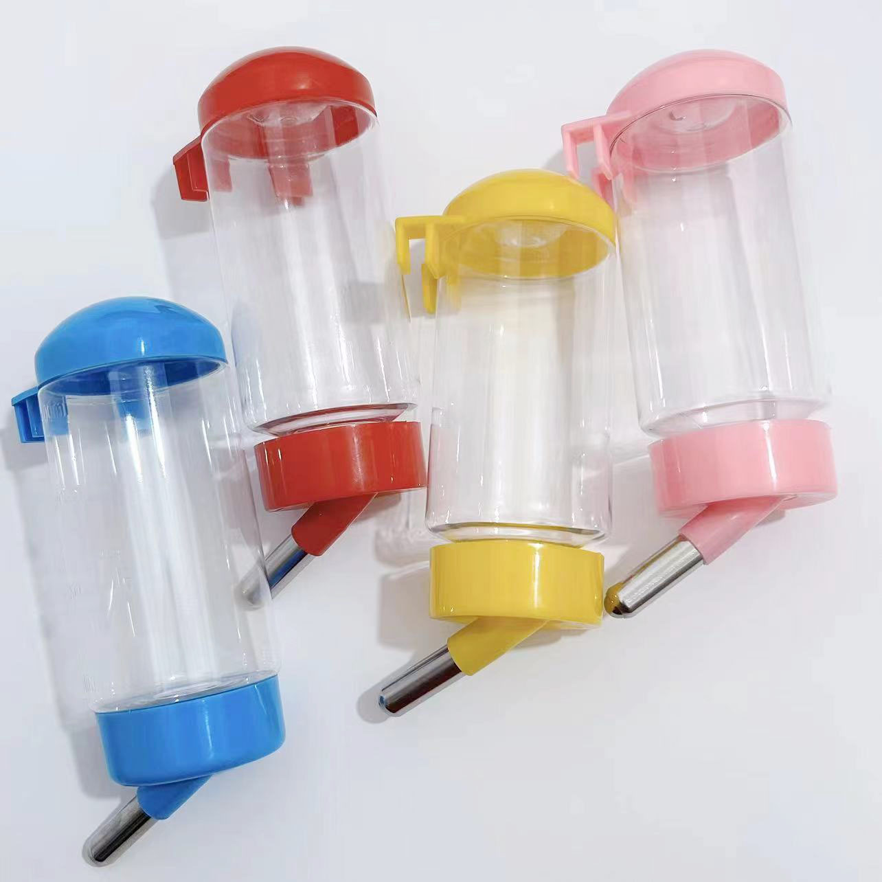 Fuente de bebida para mascotas perro simple dispensador de agua colgante fuente de bebida 400ML suministros para mascotas en stock al por mayor