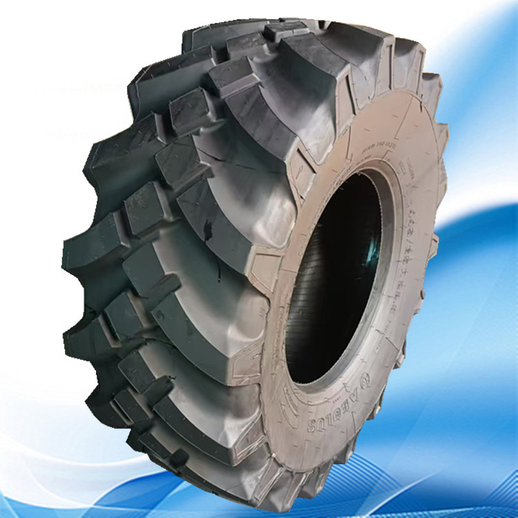 445/65R22.5 越野人字轮胎 18R22.5