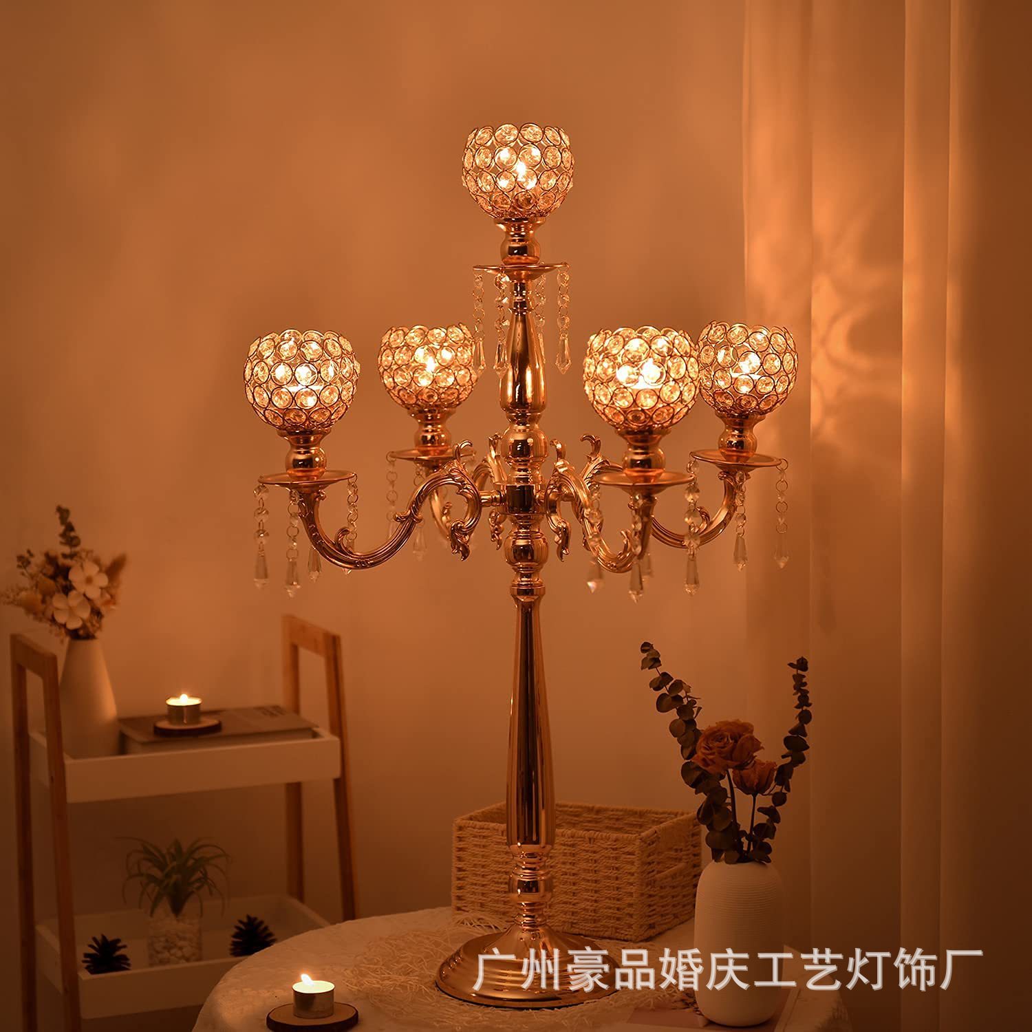 Cruz de la frontera de la boda accesorios de hierro arte 5-cabeza paso nube Candlestick carretera plomo de estilo europeo de la tabla decoración de la flor de la boda T-etapa carretera plomo decoración