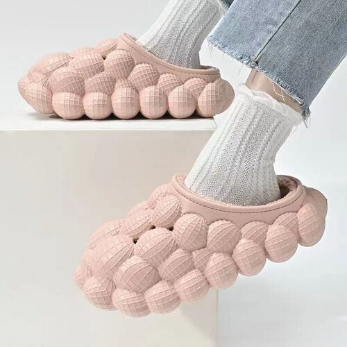 Women's Winter Cotton Slippers with Half-Length Design, Personalized, Warm and Durable, High-Grade Lychee Pattern Slippers for Men to Wear Outdoors