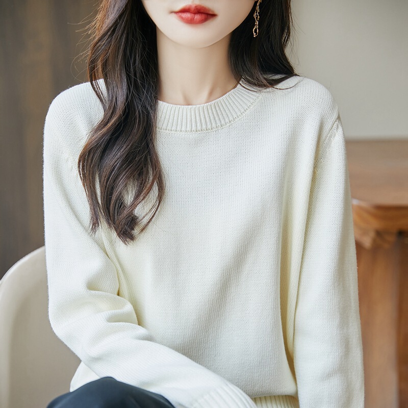 2026 Autumn and Winter New Style 100% Pure Cotton Round Neck Knit Sweater for Women, Loose Fit, Slimming, Versatile, Solid Color Base Layer
