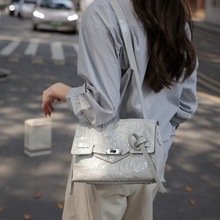 �r��Ů��2025�¿��^�Ӱ���ţƤ�P����߼��Іμ�б����p�ݰ��ٴ�