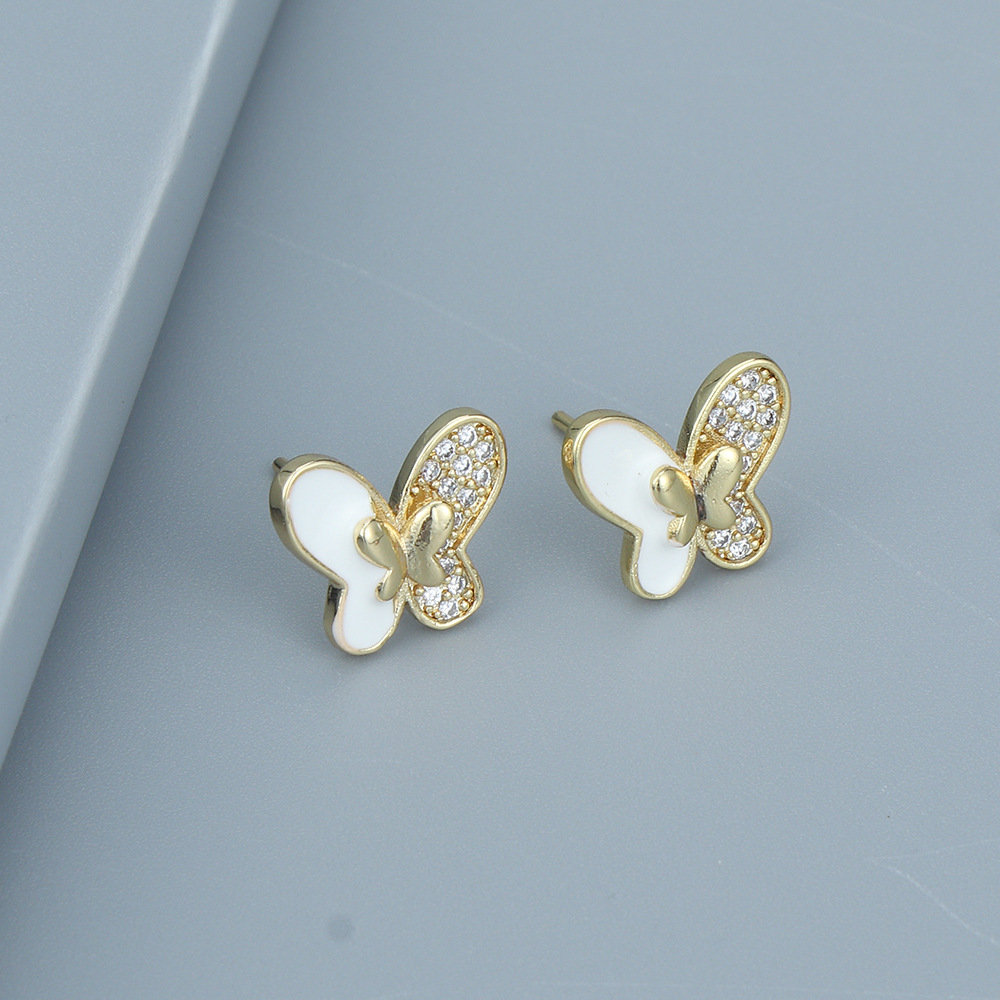 Retro Butterfly Copper Ear Studs Zircon Copper Earrings display picture 4