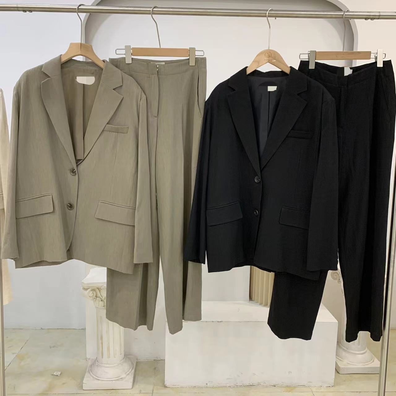 2025年新作スーツセット レディース 春先秋向け ゆったりカジュアルスーツ