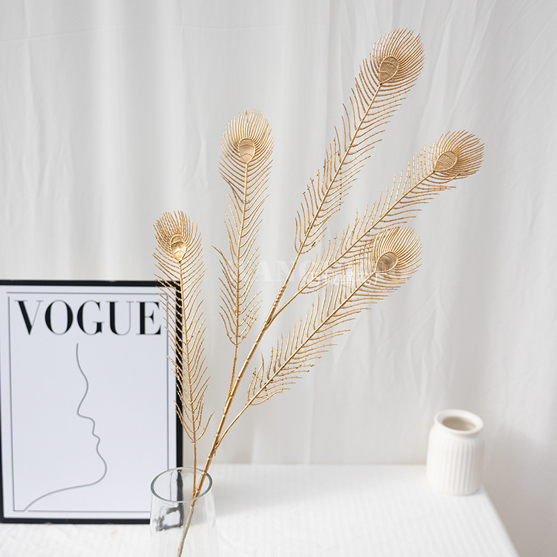 Flores artificiales doradas para Navidad