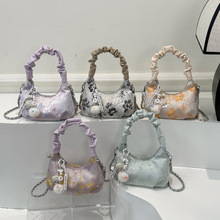 ��������ʽ���LҸ�°���Ů2026�¿�ĕr�аٴ�߼��Іμ�б���