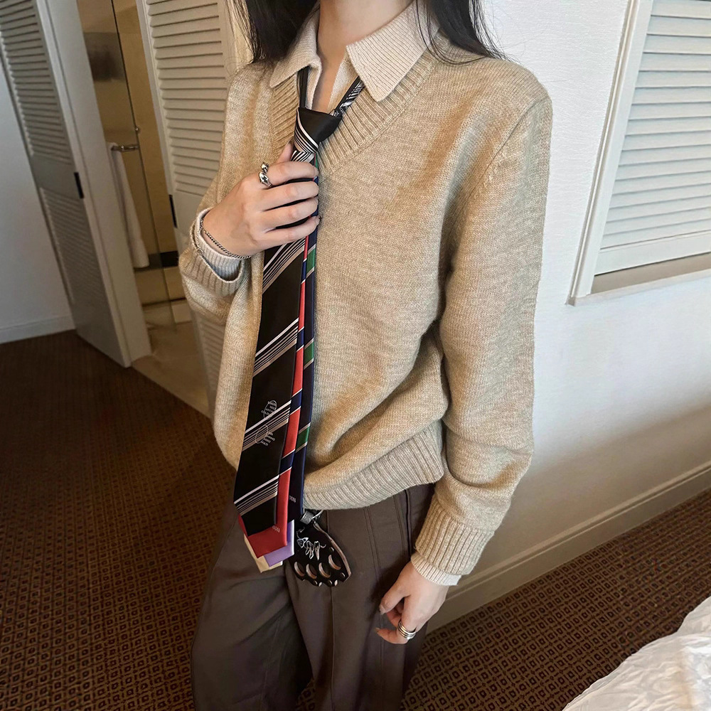 High-Quality Vintage Color-Blocked Faux Two-Piece V-Neck Sweater with an Old-Money Vibe, Cleanfit Lazy Style Top