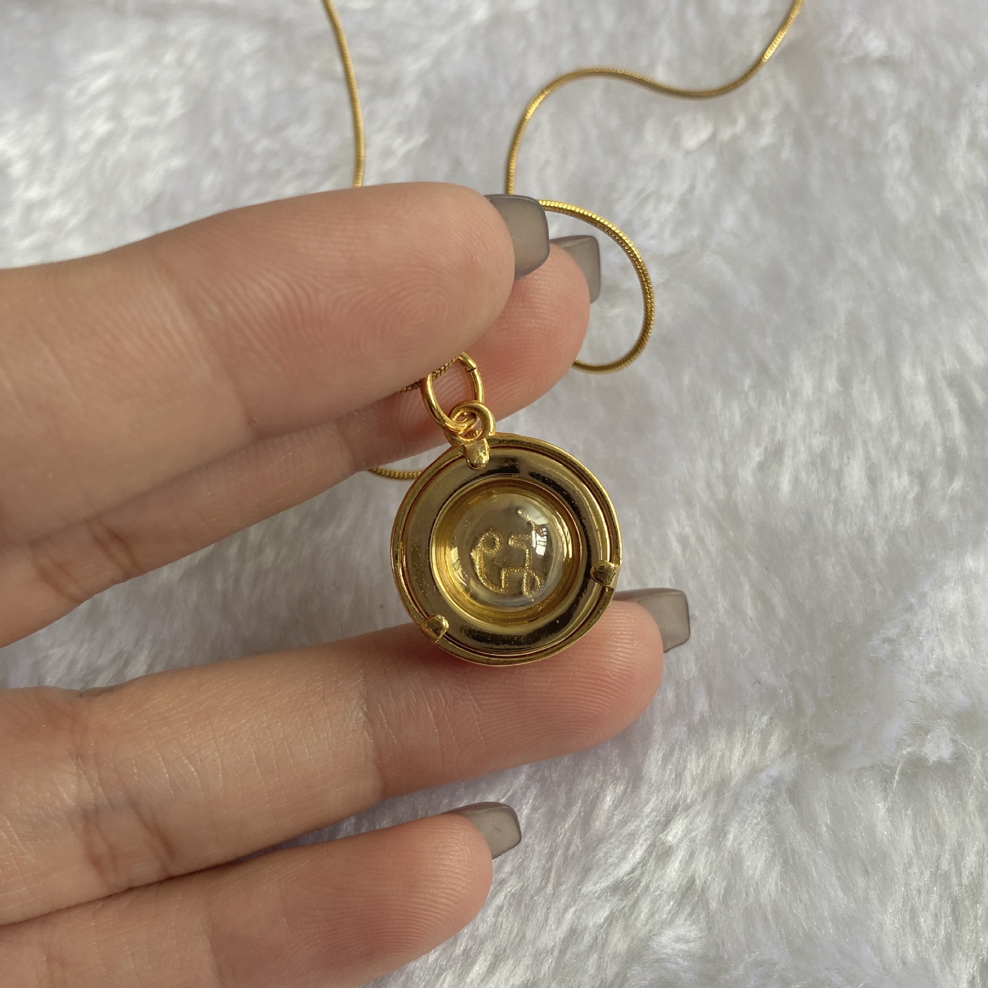 Collier thaïlandais à maillons cubains avec pendentif étoile or_voghion.com