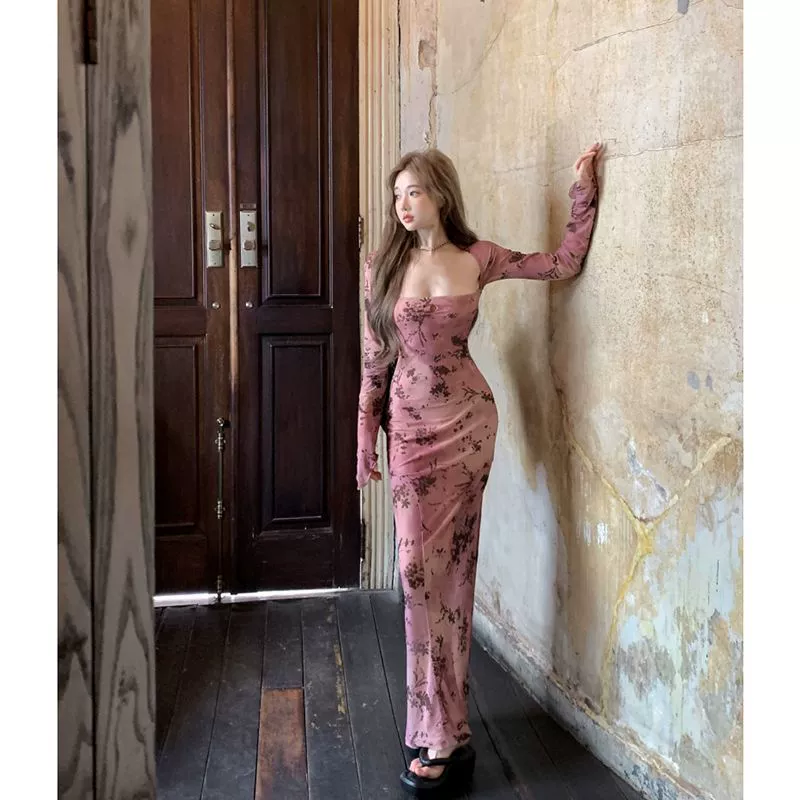 Трансграничное французское темпераментное платье с квадратным вырезом с принтом женское лето 2025 новый сексуальный супер красивый юбка