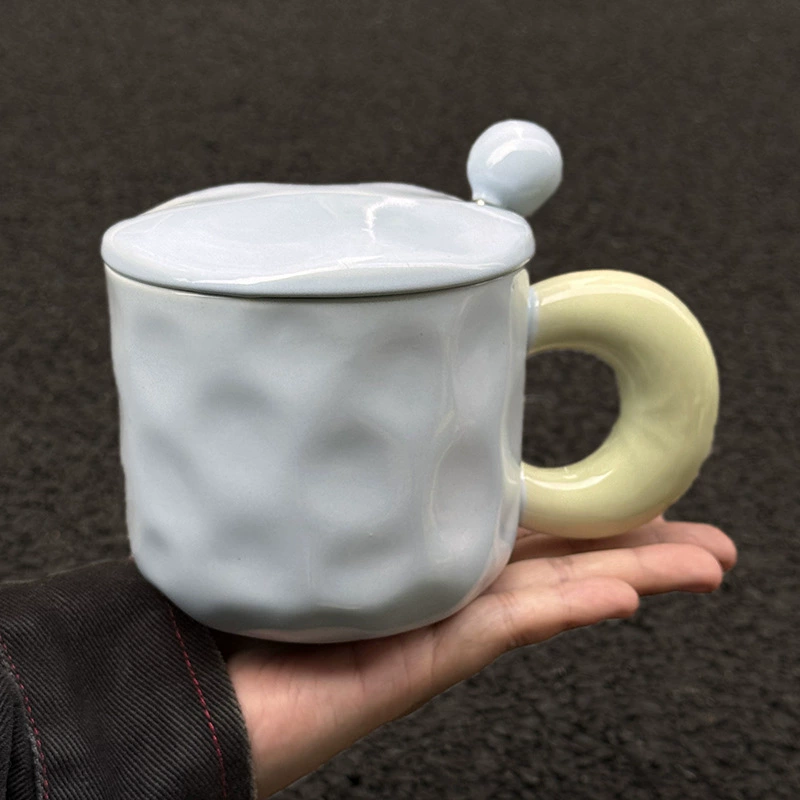 Керамическая кружка (Milk FUFU) 401–500 мл, крышка и ложка — милый контрастный цвет, подарочная кружка