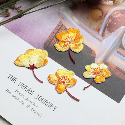 Floral fabric with small floral patches, national trend retro-style decorative embroidery patches, clothing small flaws repair, hot melt glue, ironable