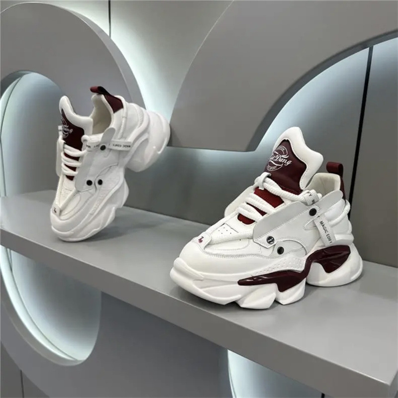 Herrenschuhe im neuen Stil, Oldtimer-Mode, Sommerschuhe in großen Größen, trendige Markenschuhe, grenzüberschreitende Direktlieferung, europäische Herrenschuhe_voghion.com