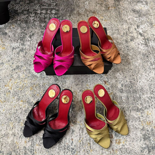 �߶�2026�W���¿�߸����控¶ֺ����һ����z�Ըм����~��ŮЬ