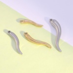 跨境热销不锈钢diy饰品配件真空电镀金色辣椒吊坠 个性简约小配件