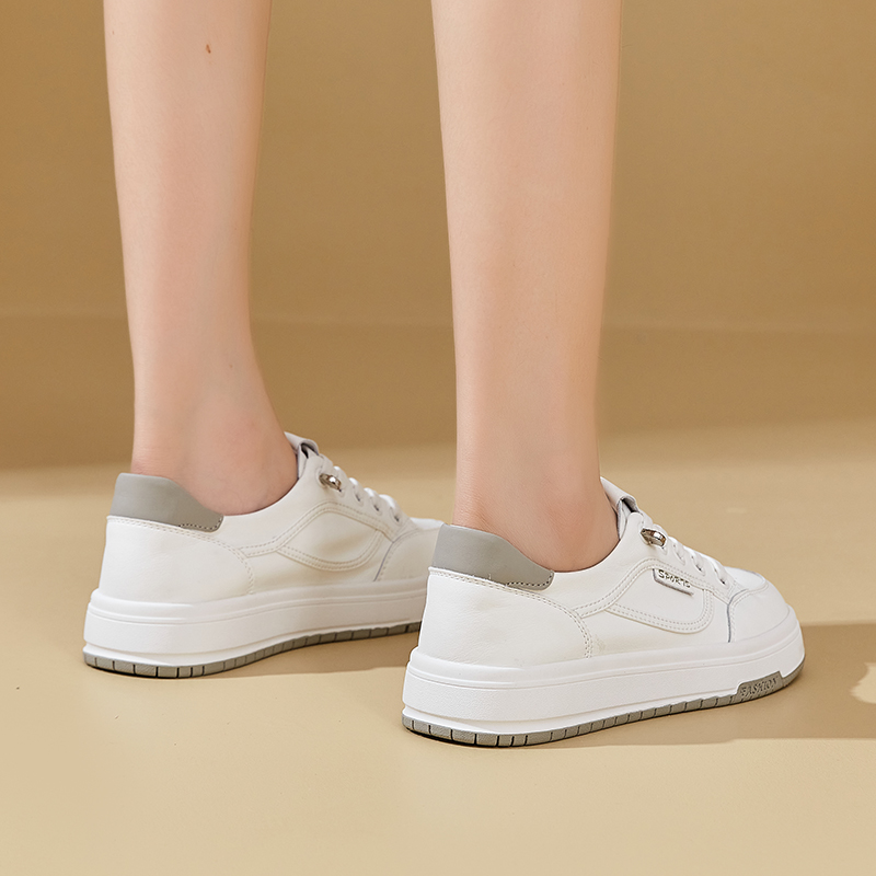 Pequeños zapatos blancos para mujeres 2023 nuevos zapatos de mujer zapatos de otoño primavera y otoño zapatos de skate casuales de mujer
