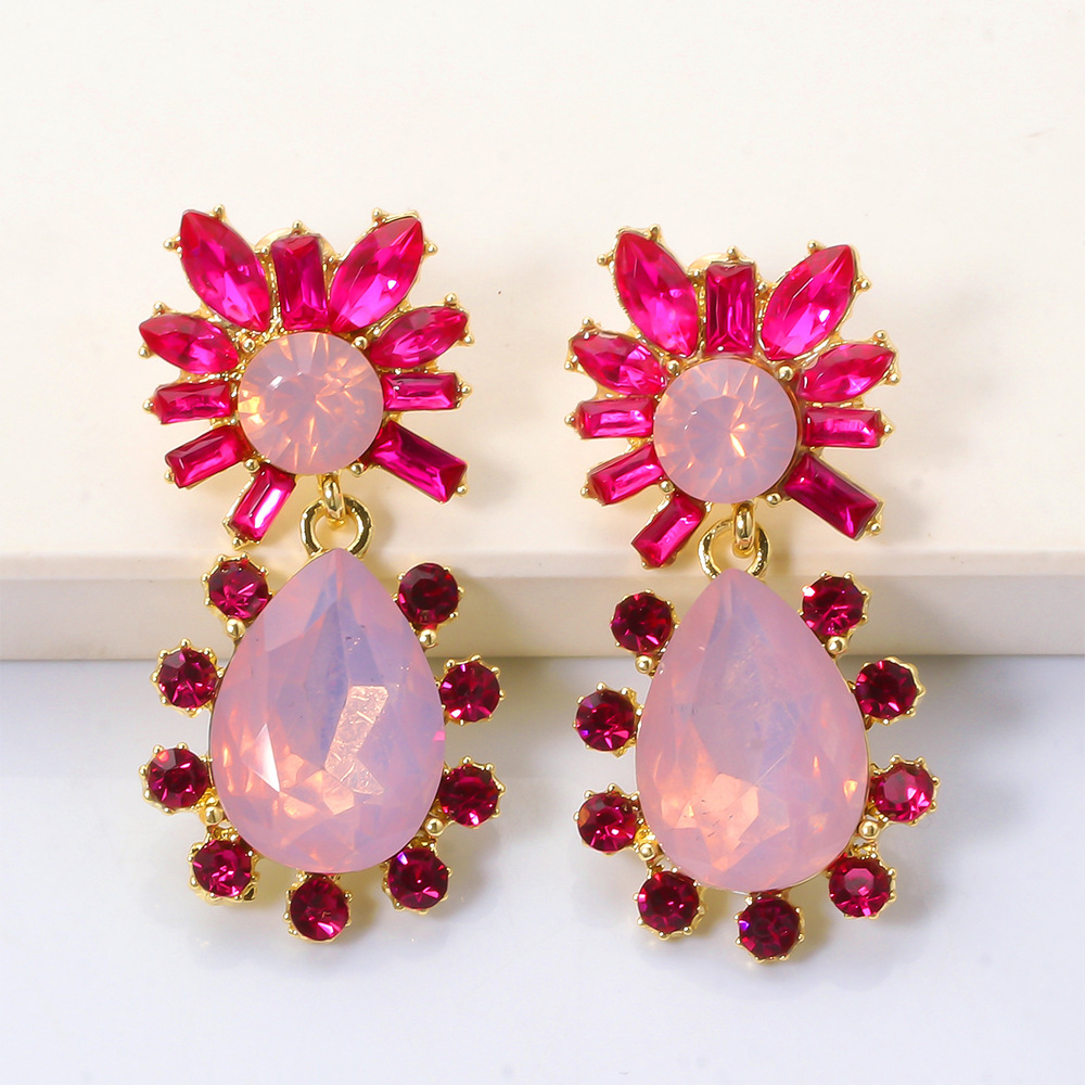 Fashion Alloy Rhinestone Colored Diamond Geometric Earrings display picture 11