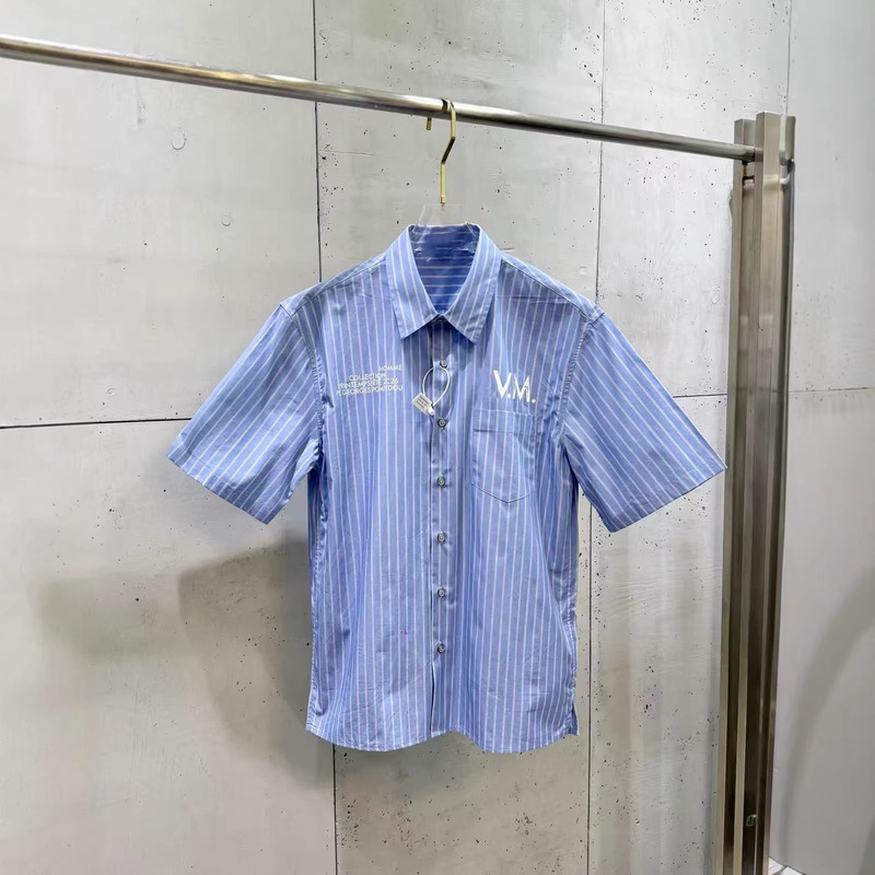 Authentic European Version 1V Lv Letter Print High-Quality Blue and White Striped Long-Sleeve Shirt for Couples, Unisex Authentic European Version 1V Lv Letter Print High-Quality Blue and White Striped Long-Sleeve Shirt for Couples, Unisex