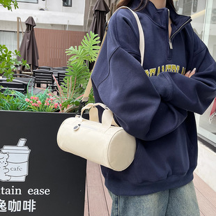 Sports travel bag, waterproof bag, capacious handheld shoulder bag for leisure, oxford cloth