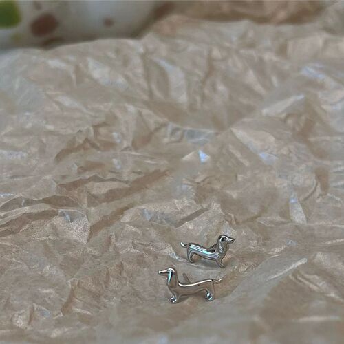 925 silver needle dachshund dog shaped earrings, unique personality, sweet and cool niche earrings, creative animal earrings
