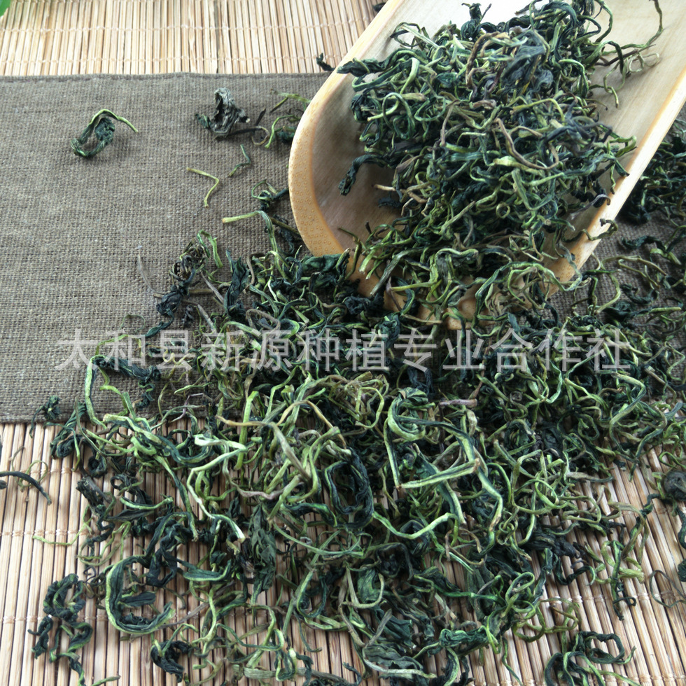 Dandelion Tea (Taraxacum officinale) — Washed Dandelion Root & Flower Herbal Tea, 500g in use