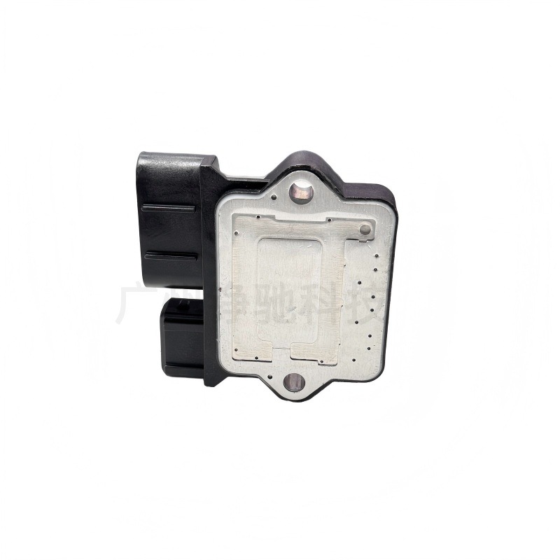 MD326147MD338252 MD338997 is suitable for Mitsubishi Pajero Dodge J723T ignition module