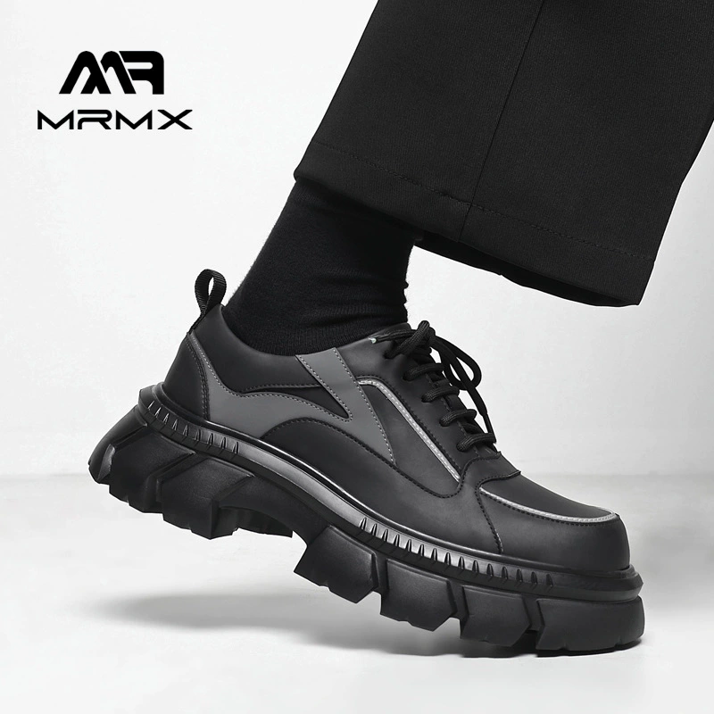 Обувь Дерби Мужская большая голова Дизайн Чувство Толстая подошва Светоотражающие Черная кожа увеличивает британский стиль Повседневная мода Мужская кожаная обувь