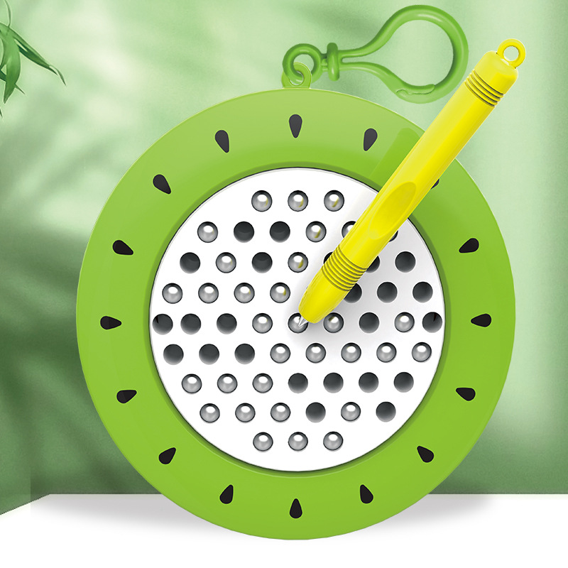 Animales pequeños creativos, frutas, bolas de acero magnéticas, tablero de dibujo, llavero, colgante para estudiantes, juguetes divertidos y prácticos, regalos al por mayor