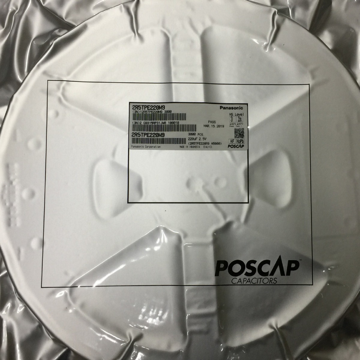 供应PANASONIC固态钽电容2R5TPE220M9