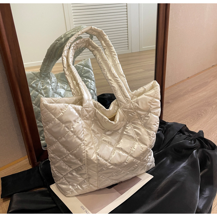 Nuova borsa da donna di grande capacità, alla moda e semplice, monospalla, borsa da ascella, borsa da viaggio versatile a forma di diamante, borsa tote a mano_voghion.com