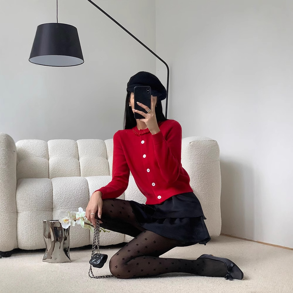 홍 셔츠 벤밍 니안 하이 엔드 레드 니트웨어 여성용 레이스 장식 라운드 넥 니트웨어 짧은 스웨터 카디건 코트