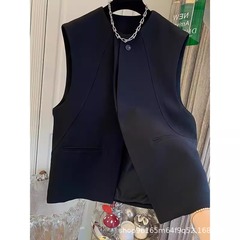 シンプルで袖なしの高級感があります。