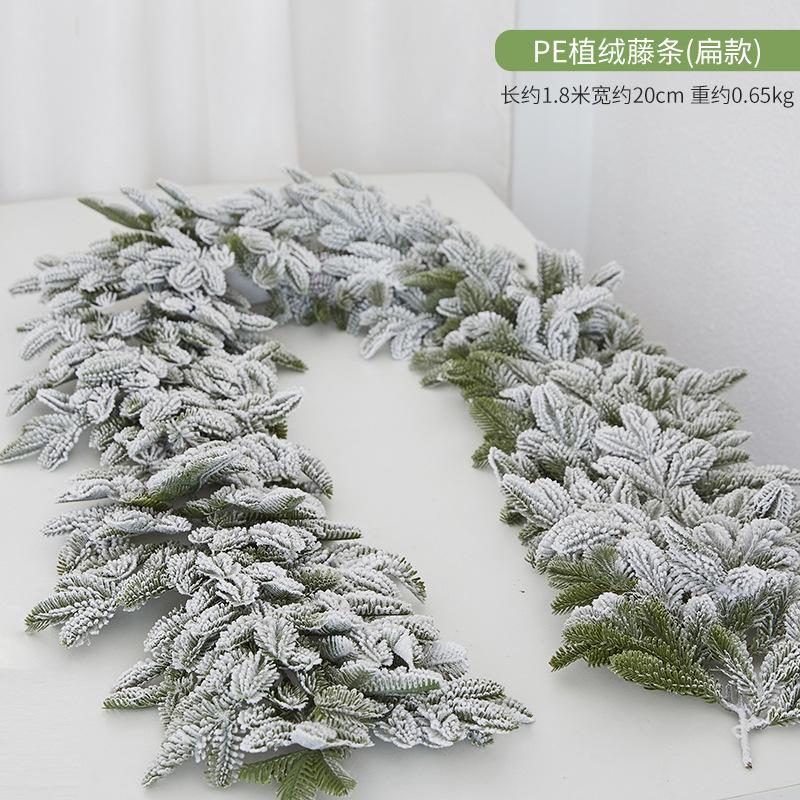 クリスマス装飾品創意暗号化植毛雪花藤条ホテルデパートのショーウインドーのドアの階段手すりの配置