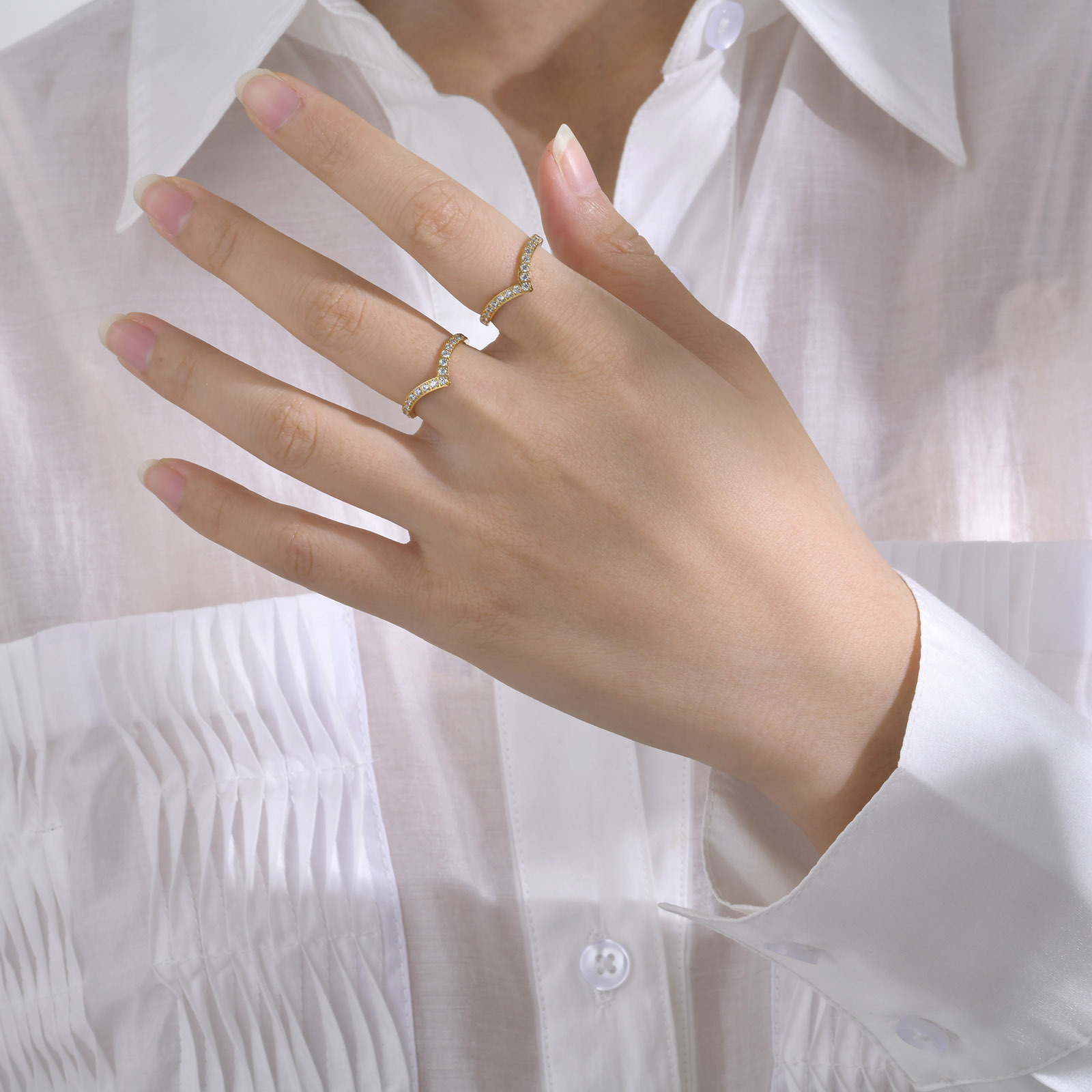 2g Weight PVD Coated Gold Plating Process Gold Plated Plating Material Wholesale Jewelry Simple Style Solid Color 201 Stainless Steel Rhinestones Gold Plated Inlay Stainless Steel Rings